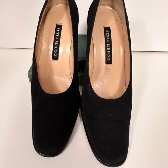 Vintage Sesto Meucci Black Pumps with Mirrored Heels – Rare & Striking - Picture 3 of 6